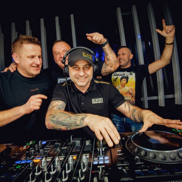 ENERGY LEGENDS & DEFIS