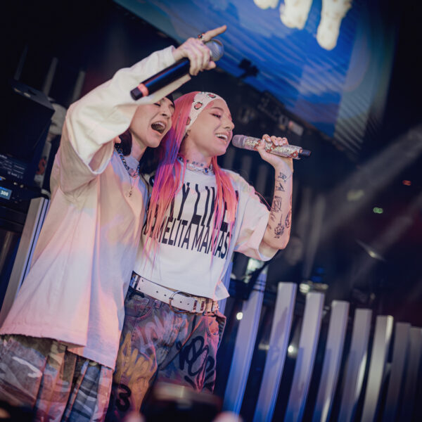 YOUNG LEOSIA & KACPER BLONSKY ☆ CORNY NIGHT