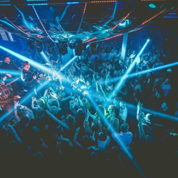RETRO PARTY ☆ DJ GRZECH/ BUENO CLINIC/ MICHAŁ LAZAR ☆ CLIVER